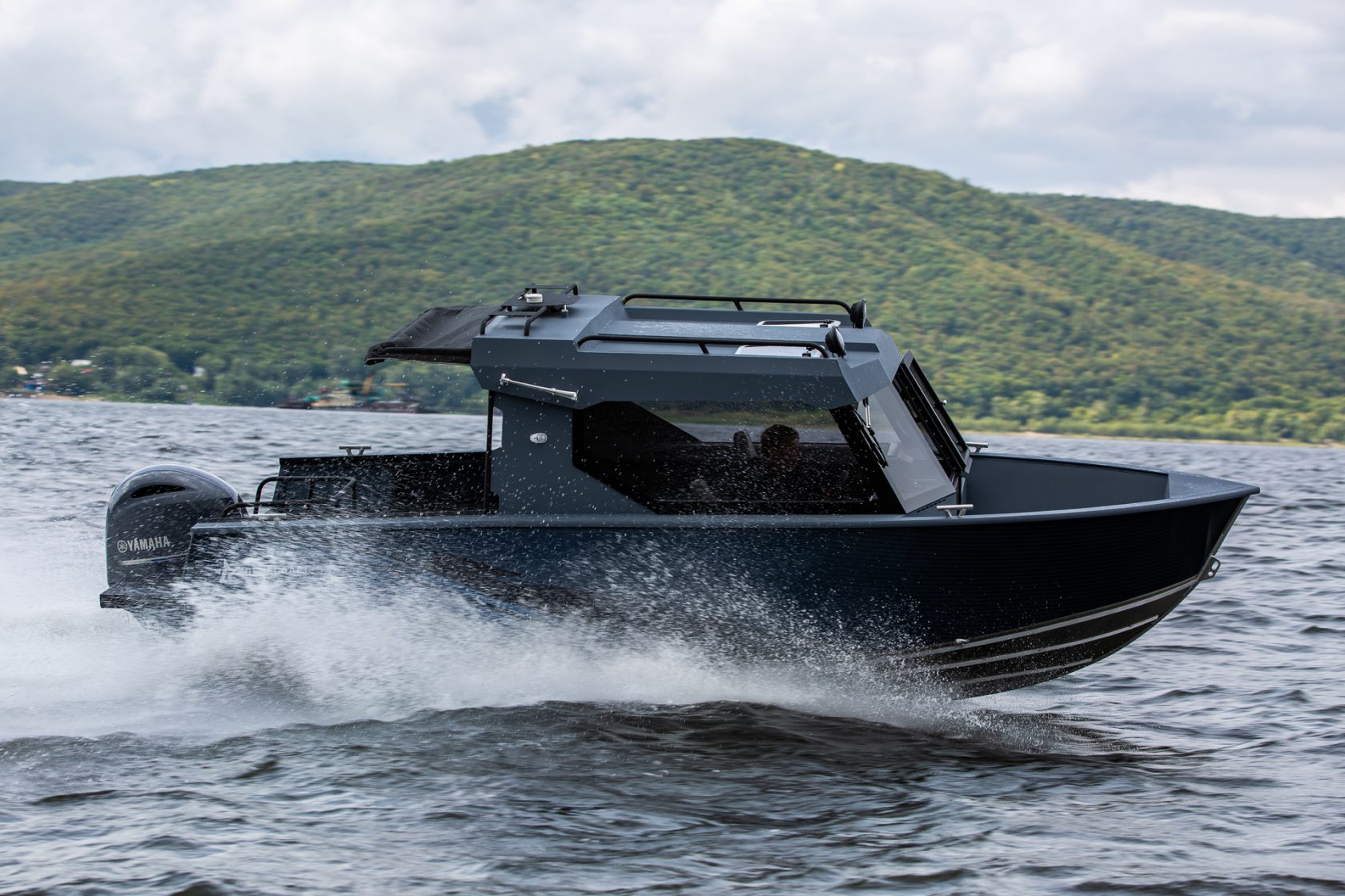 REALCRAFT 600 Cabin